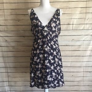 Forever 21 Plunging Floral Dress
